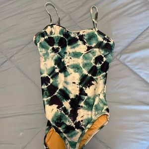 Old navy girls swimsuit